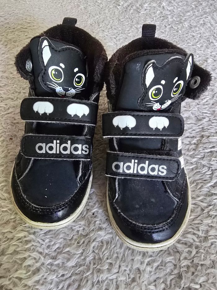 Baskets 🍒Adidas🍒pointure 22 - photo numéro 2