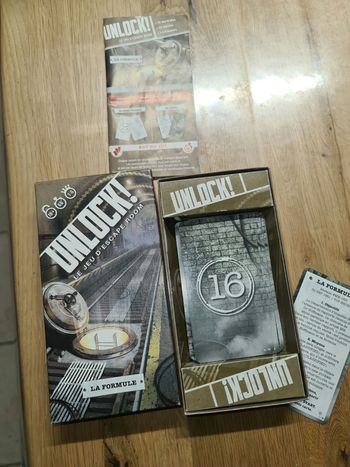 Jeu de cartes Unlock La Formule des éditions Space Cowboys,