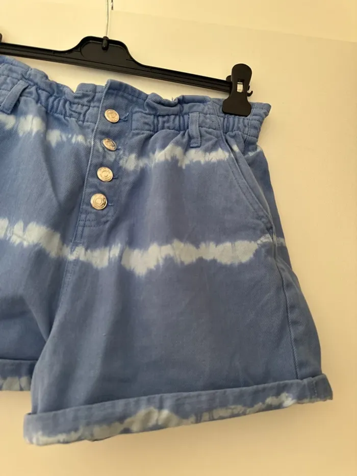 Short en Jean bleu et blanc Jennyfer - photo numéro 2