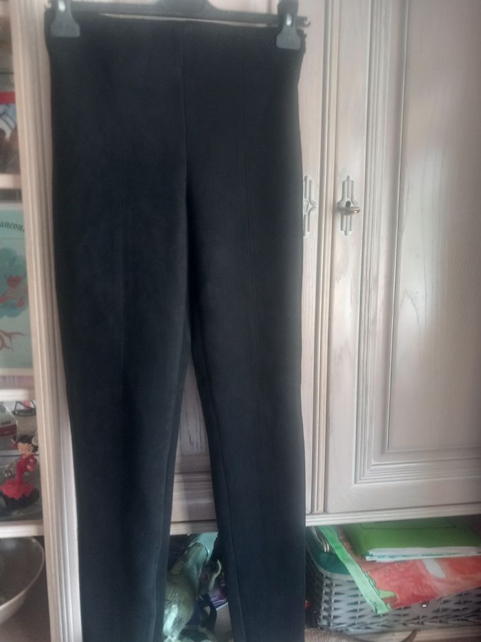 Pantalon noir taille S Zara