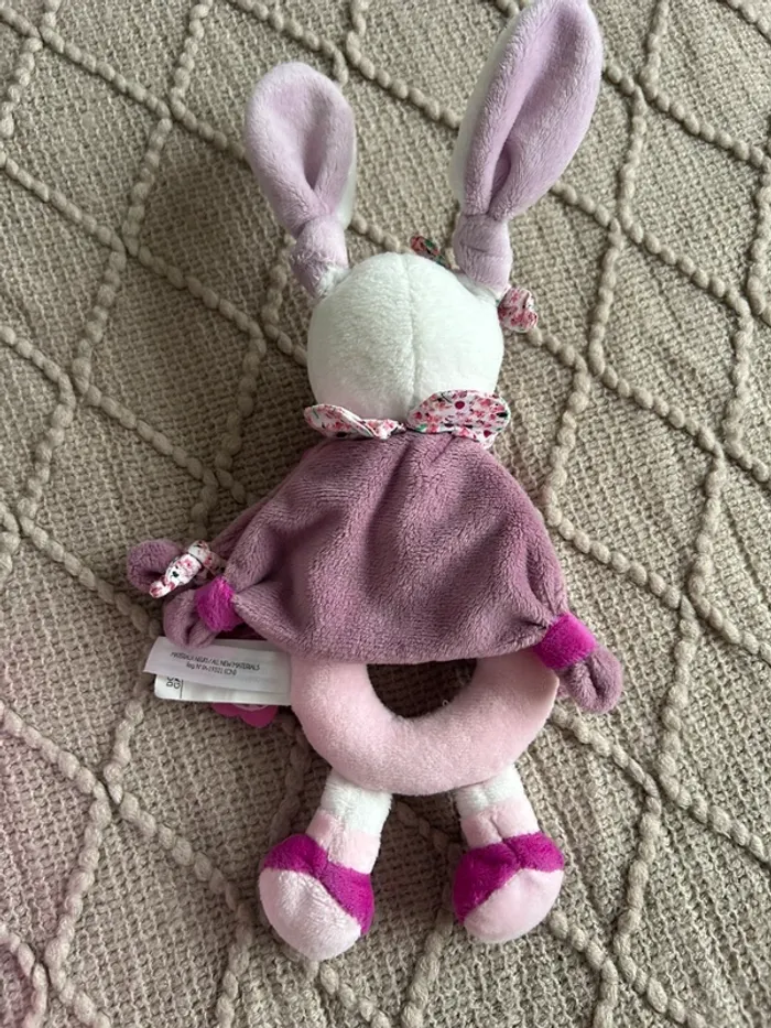 Doudou lapin cerise hochet - photo numéro 3