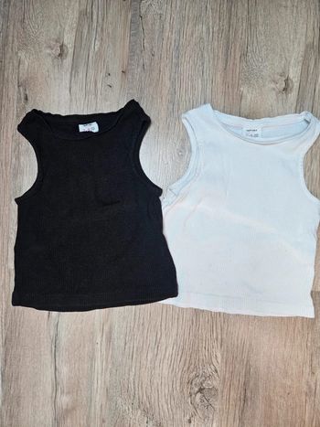 Débardeurs Crop Top Lefties Taille 7/8 ans 🤍🖤