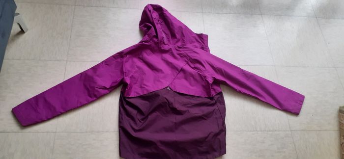 Une veste de fille taille 10ans - photo numéro 4