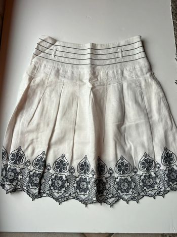 Jupe blanche et bleu