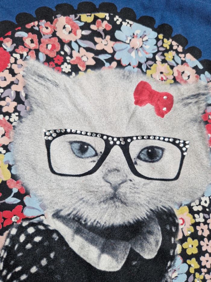 Tee-shirt bleu marine avec motif chat et strass Stradivarius M mais taille petit - photo numéro 5