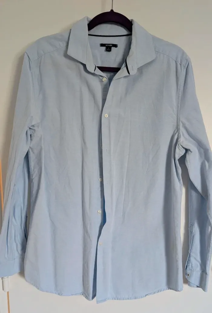 Chemise bleu clair