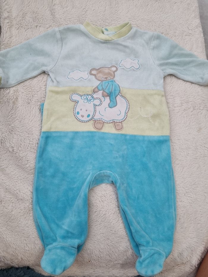 Lot 4 pyjamas 3 mois - photo numéro 4