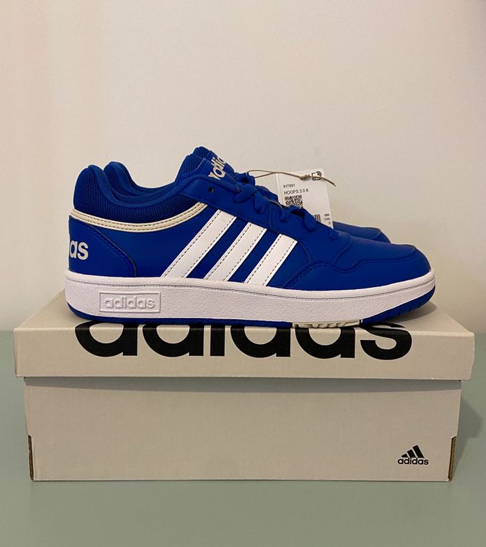 Baskets Adidas Hoops 3.0 neuves - photo numéro 3