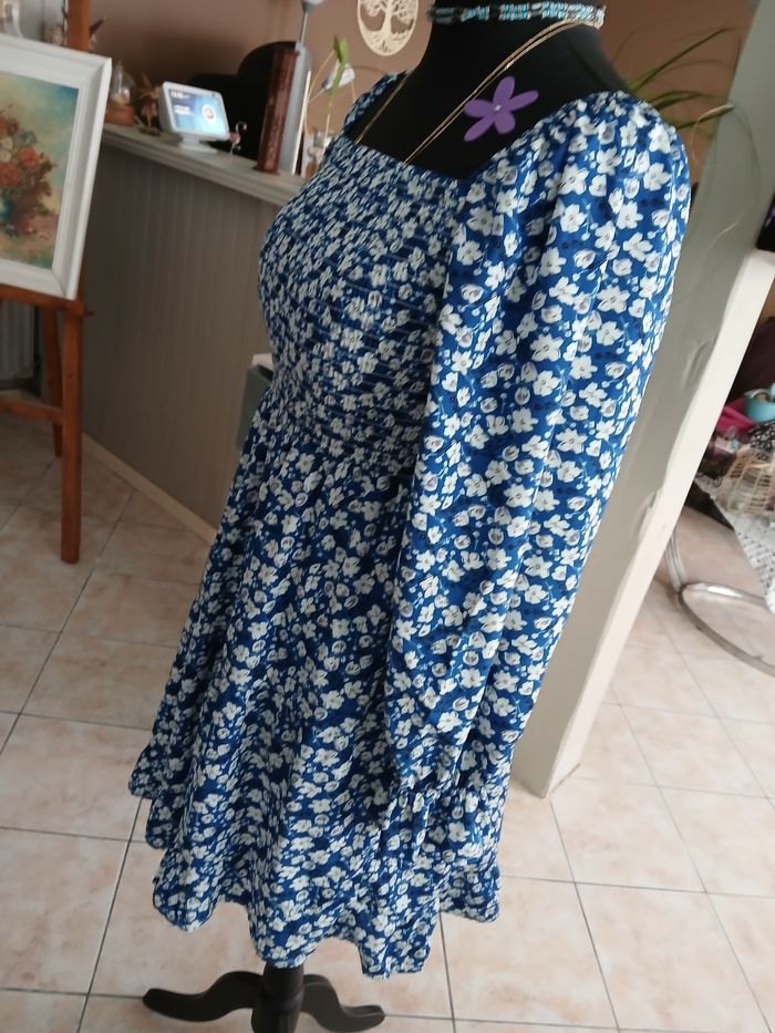 Jolie robe fluide T38. - photo numéro 6