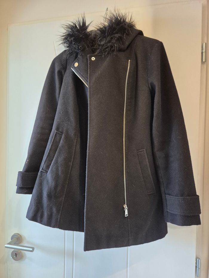 Manteau noir à capuche - photo numéro 3