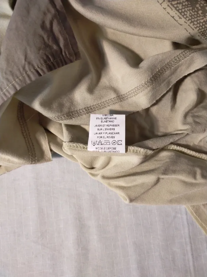 Tee-shirt vert amande - photo numéro 7