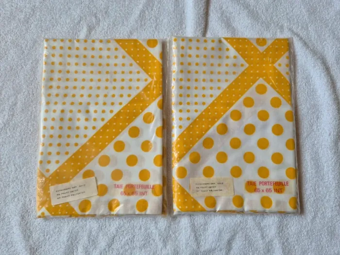 Lot de taies 65x65