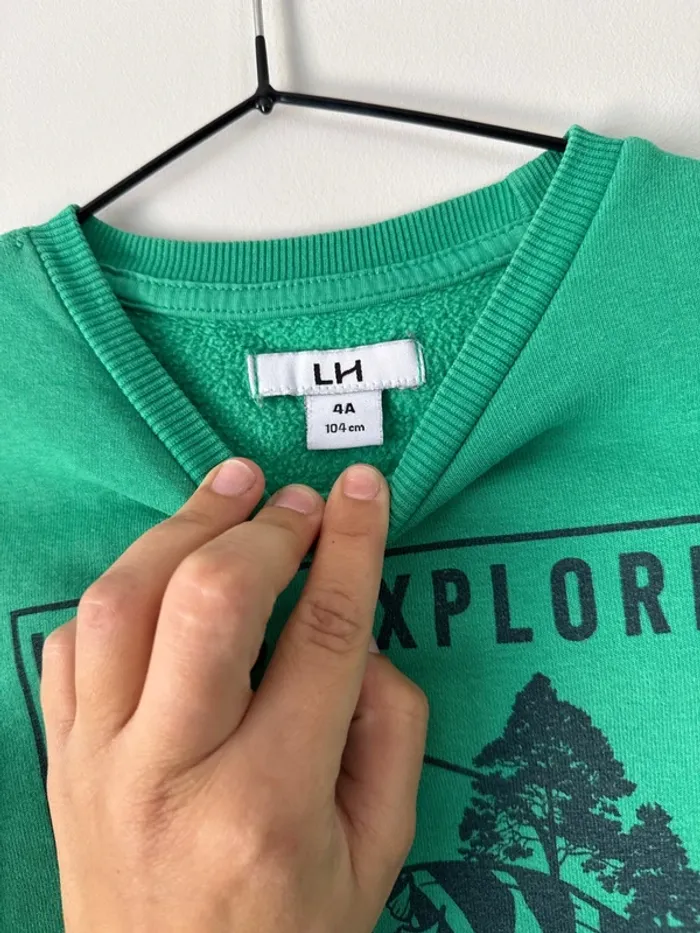 👕 Pull- sweat vert dinosaure - la halle - taille 4 ans - très bon état - photo numéro 8