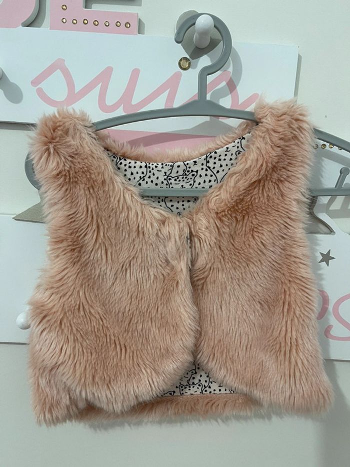 Lot de 4 petits gilets fourrure 3 mois - photo numéro 5