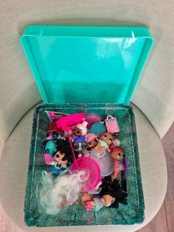 Lot de mini poupées LOL surprise + accessoires + boite LOL
