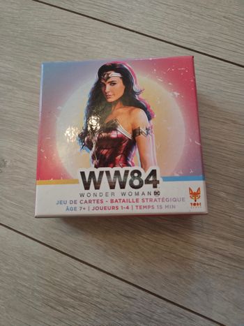 Jeu de cartes bataille stratégique Wonder woman 84