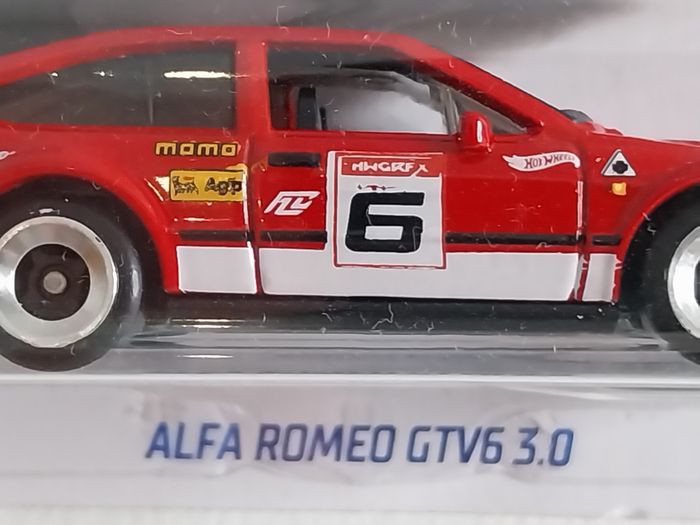 Hot Wheels Alfa Roméo GTV6 3.0 - photo numéro 6
