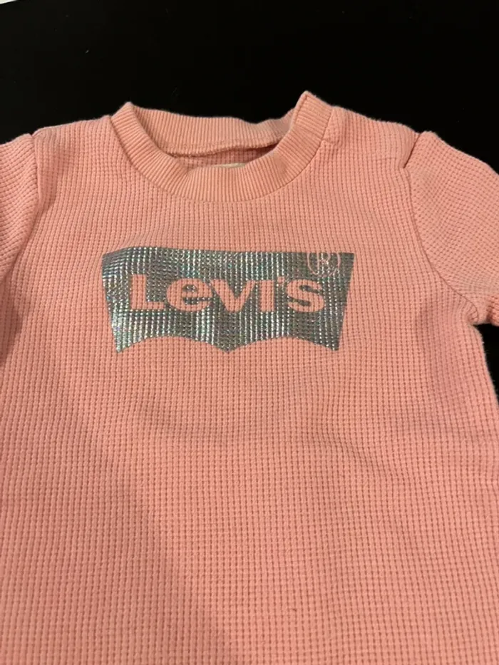Combinaison rose Levi’s 18 mois - photo numéro 2