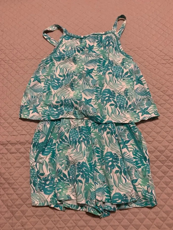 Lot 8 ans (9 vêtements) - photo numéro 6