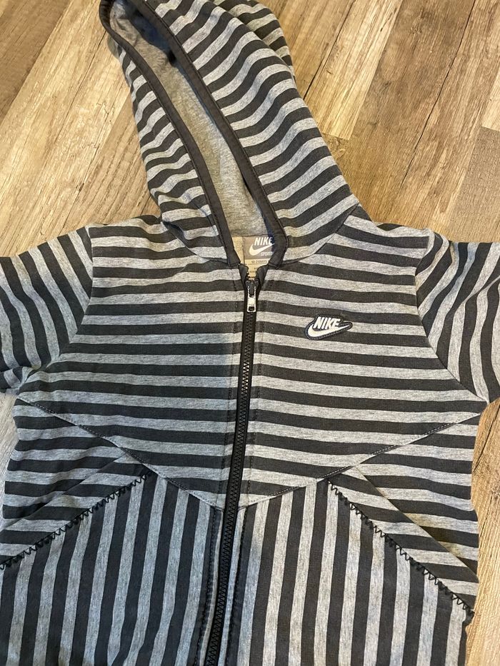 Veste nike - photo numéro 3