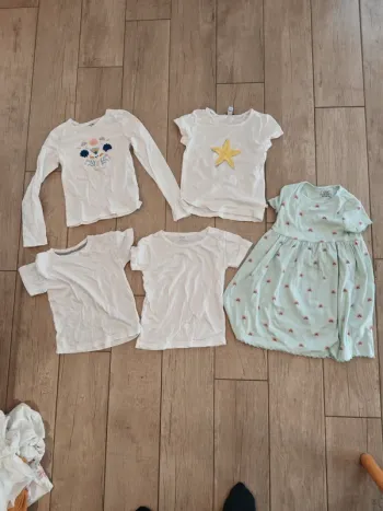 Lot de vêtements fille 5 ans tachés