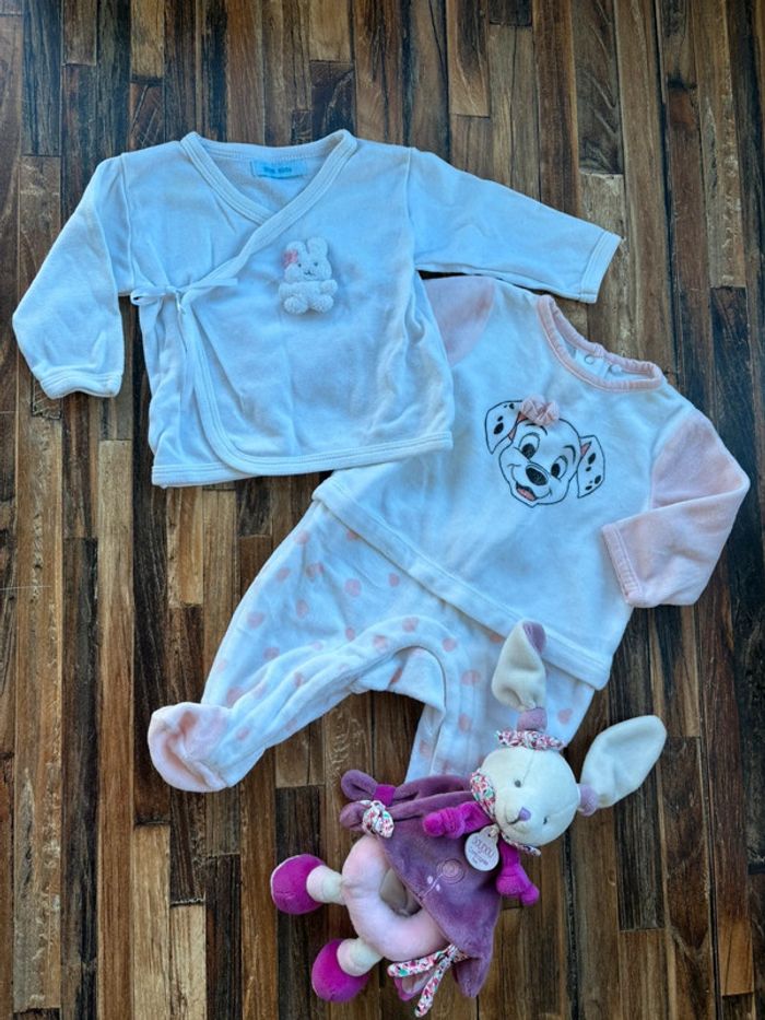 Pyjama et gilet cache cœur 1 mois