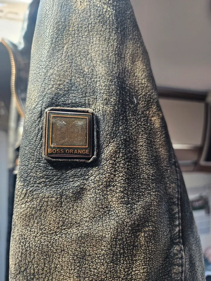 Veste cuir hugo boss - photo numéro 3