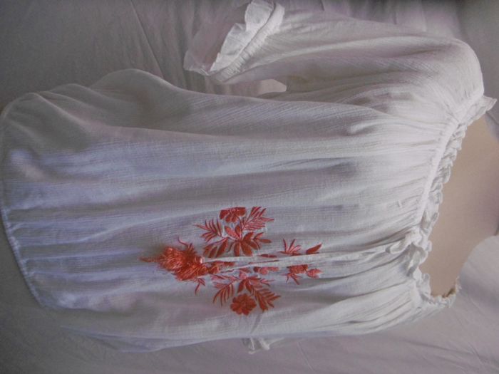jennyfer blouse crépon blanc brodé motif orange T 38 - photo numéro 3