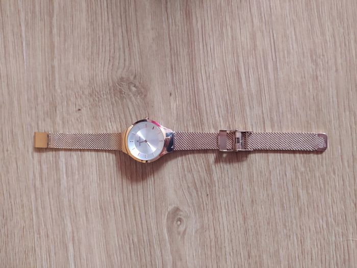Montre femme neuve