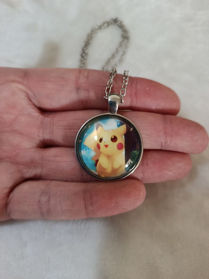 À saisir : Collier  " Pikachu " ! - photo numéro 4