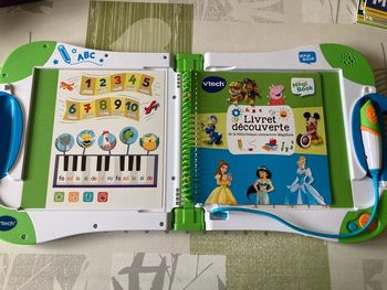 Magibook VTech + 2 livrets niveau 2 (4-7 ans)