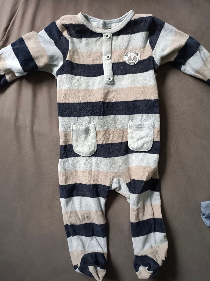Lot de 7 pyjamas - 6 mois - photo numéro 2