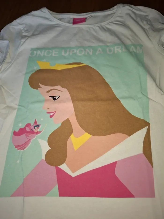 T-shirt La belle au bois dormant 10 ans - photo numéro 2