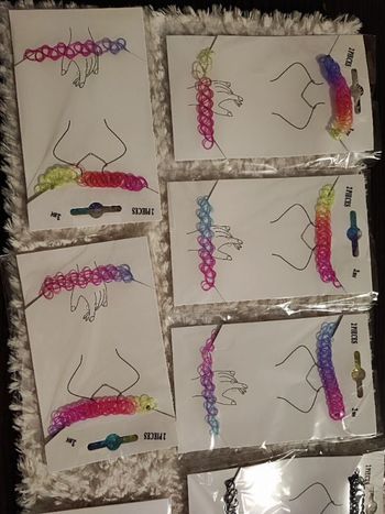 Lot de plus de10 paquets de 2 articles collier et bracelet