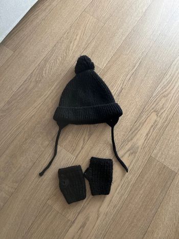 Bonnet + mitaine taille 2/3 ans bonne etat zara Noir