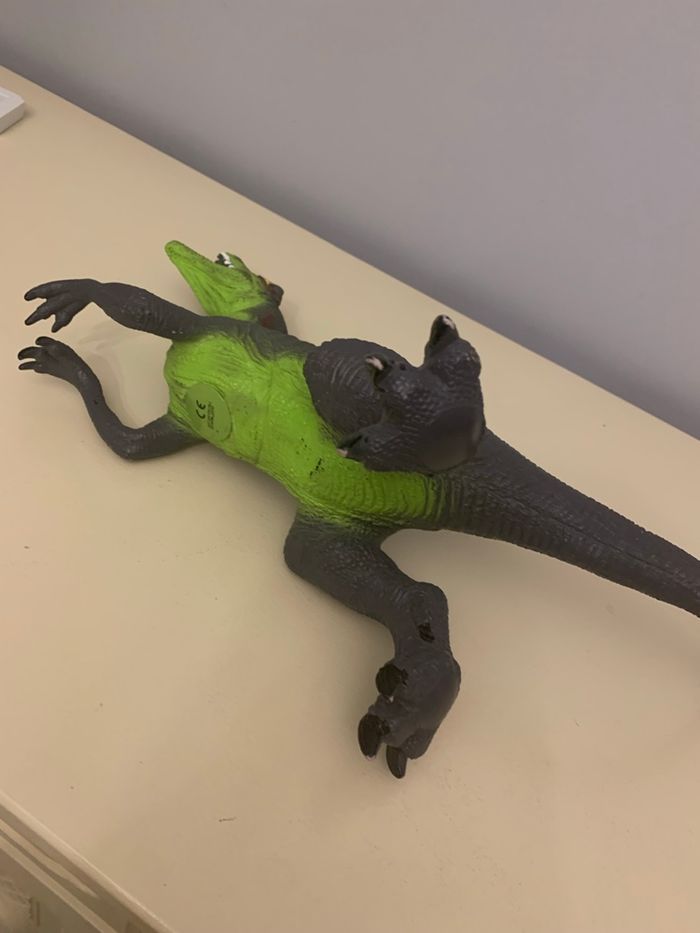 Figurine dinosaure - photo numéro 3