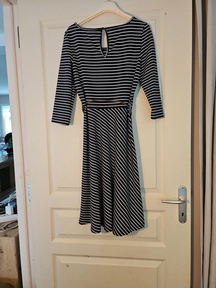 Robe Vero moda neuve - photo numéro 5