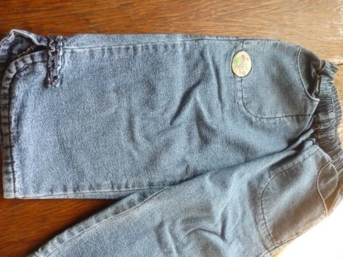 Pantalon en jean fille taille 3 ans