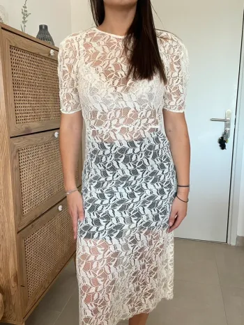 Robe midi en dentelle blanche/crème Zara