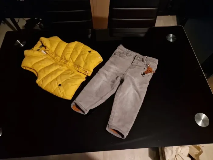 Doudoune sans manche + jeans d'hiver - photo numéro 5