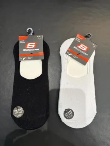 Lot paires de Chaussettes basses skechers 39/42