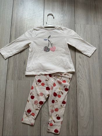 Ensemble cerise