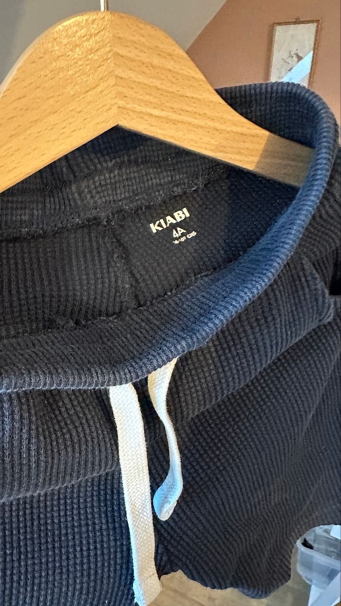 💜 Short bleu marine Kiabi 4 ans 💜 - photo numéro 4
