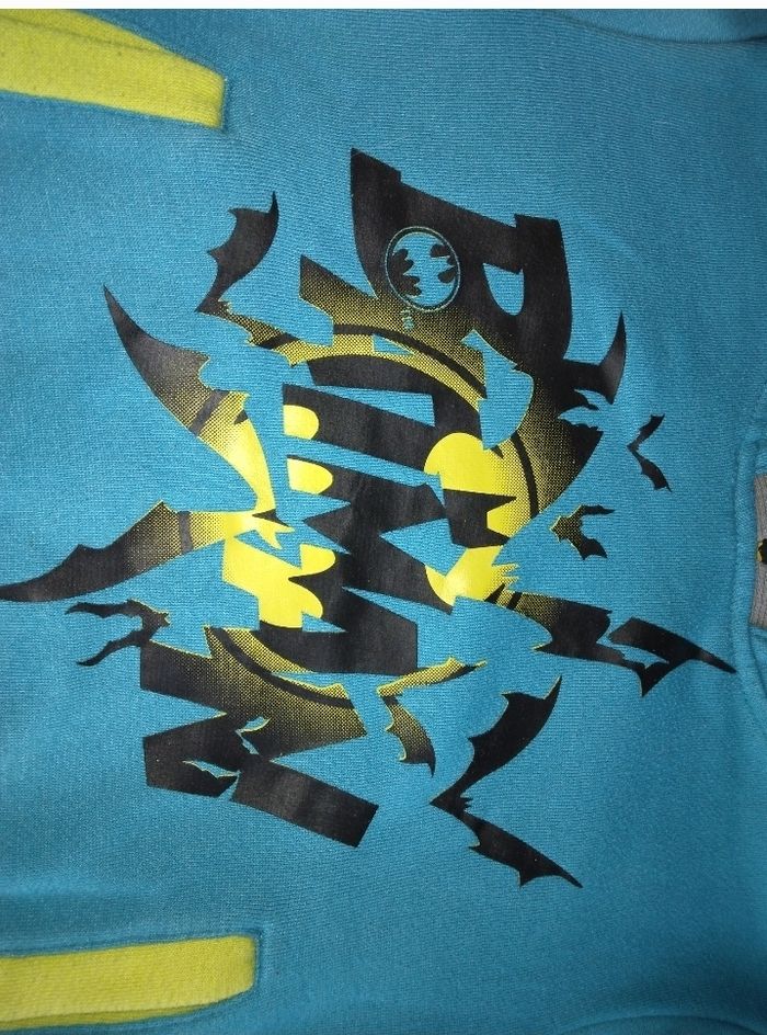 Sweat à capuche batman 3/4ans=>102cm en TBE - photo numéro 3