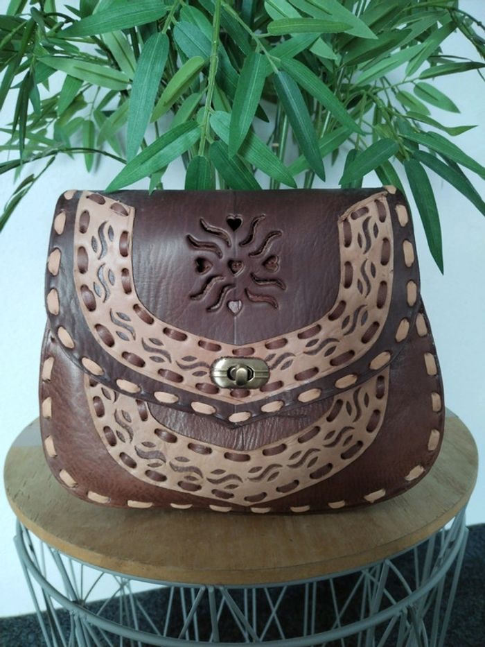 Sac à main en cuir bi couleur cousu à la main