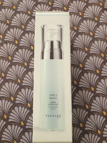 Terrake sérum hydratant neuf
