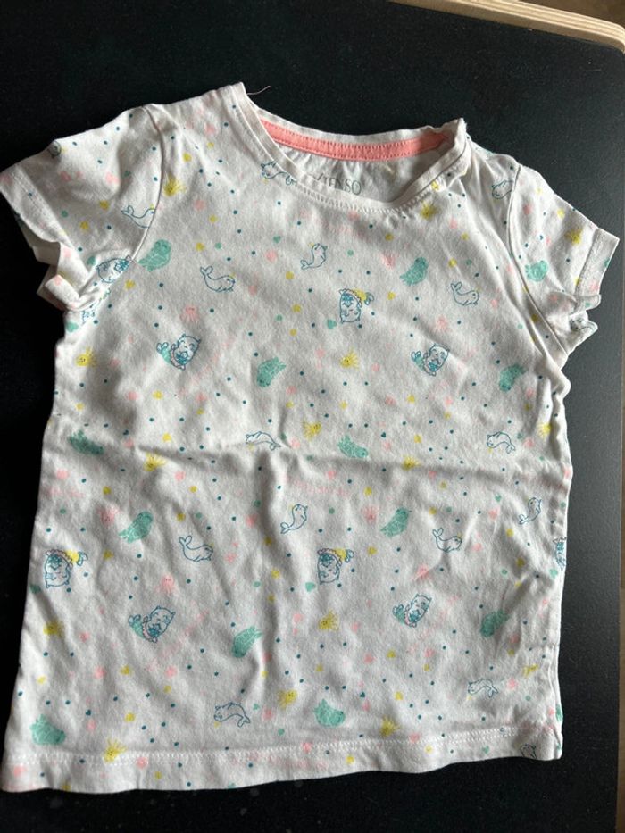 T- shirt