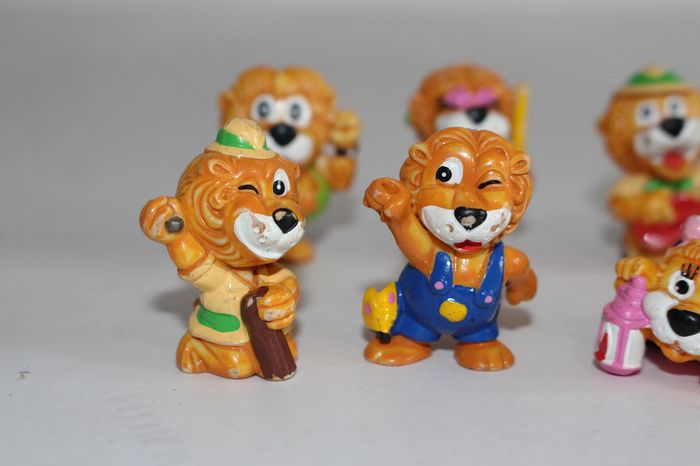 Kinder Surprise Leoventuras 1993 Lot de 10 fugurines. - photo numéro 2