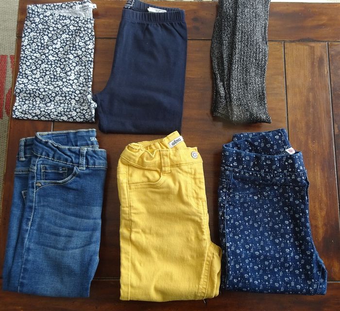 Gros lot de vêtements Fille Automne / Hiver Taille 8 ans 28 pièces Lot 1 - photo numéro 2