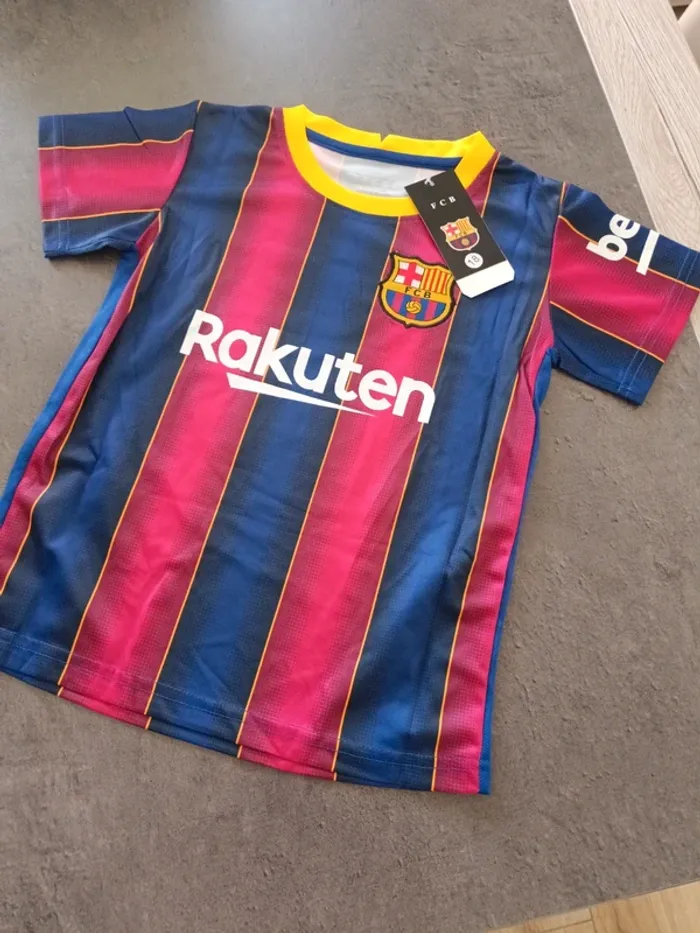 Tenue foot Léo Messi FC Barcelone. T.18 - photo numéro 2